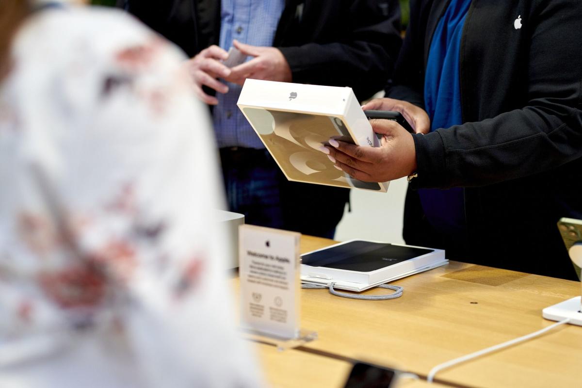 Apple scores victory in labor case involving fired retail employees