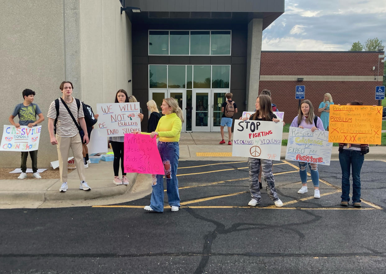 Cassville, Missouri students protesting the school district's corporal punishment policy outside their high school. (Courtesy Kalia Miller)