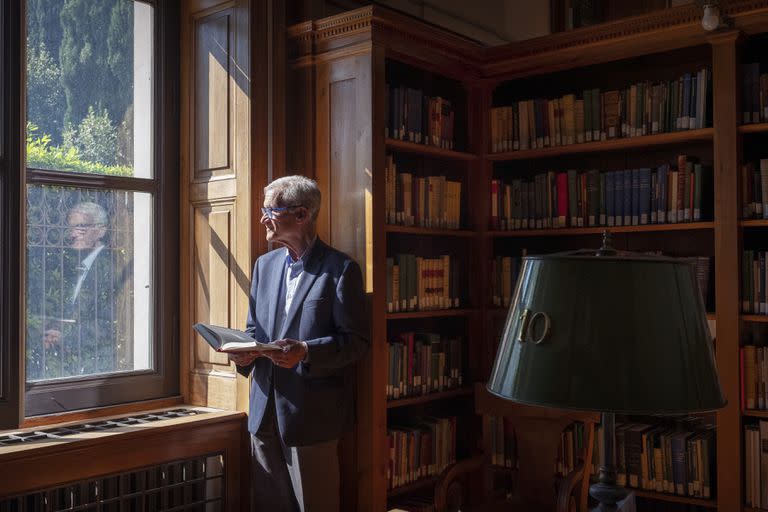 El historiador David Kertzer en la biblioteca de la Academia Estadounidense en Roma, luego de un día de investigaciones académicas en los archivos vaticanos