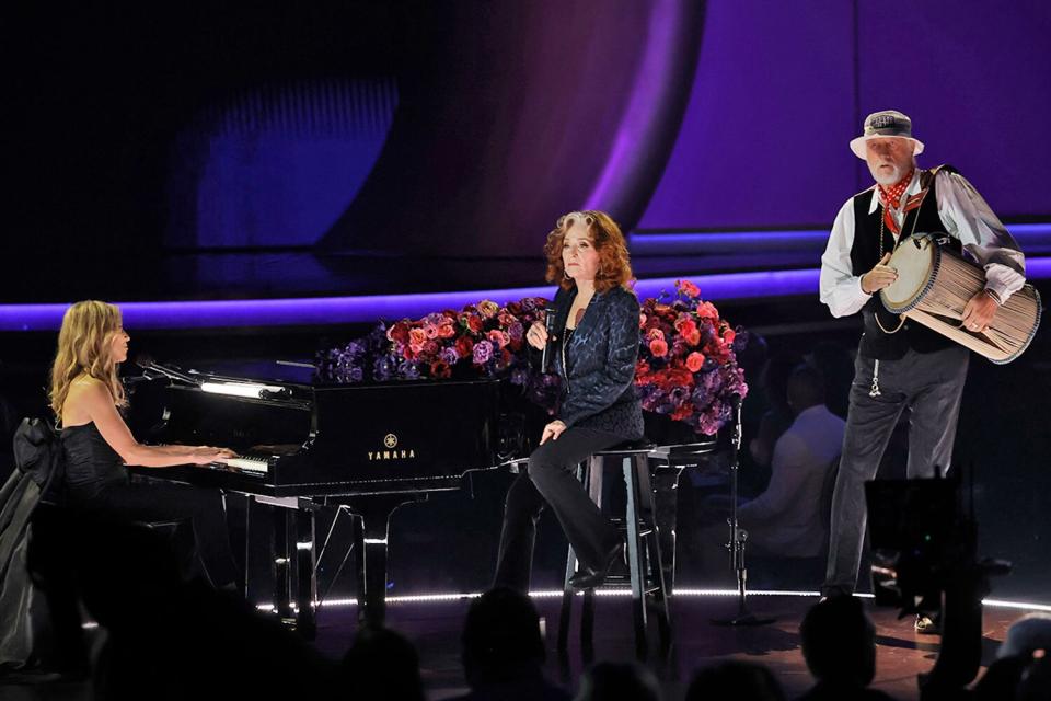 LOS ANGELES, CALIFORNIA - FEBRUARY 05: (L-R) Sheryl Crow, Bonnie Raitt, and Mick Fleetwood perform onstage during the 65th GRAMMY Awards at Crypto.com Arena on February 05, 2023 in Los Angeles, California. (Photo by Kevin Winter/Getty Images for The Recording Academy )