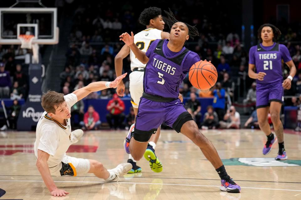 Pickerington Central's Markell Johnson hit the winning basket in the closing seconds of the Division I state semifinal.