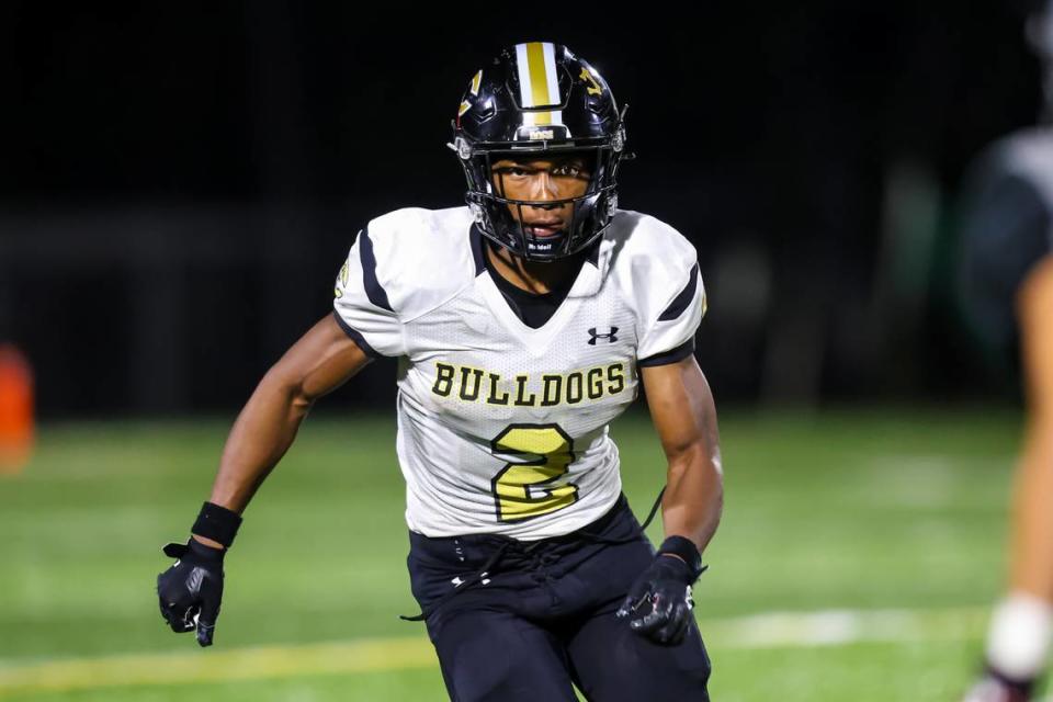 Camden Bulldogs JaQuarius Mayrant (2) during their game at Gray Collegiate Academy in West Columbia, SC, Friday, September 8, 2023.