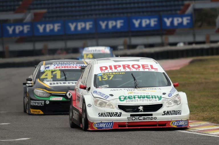 Tomás Fineschi ganó en el TC 2000