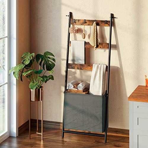 Wall-Leaning Blanket Ladder with a Storage Basket