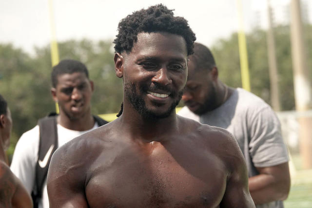 Antonio Brown plans to sue his former NFL team