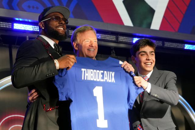 New York Giants select defensive end Kayvon Thibodeaux with No. 5 pick in  2022 draft