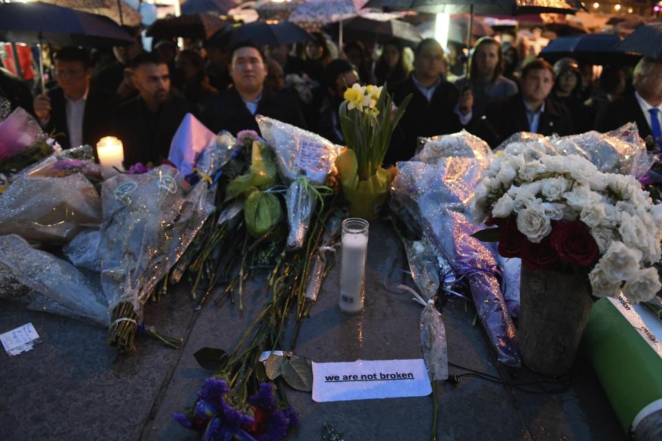 <p>Messages of hope and grief are left at a vigil on Yonge Street in Toronto, Tuesday, April 24, 2018, after multiple people were killed and others injured in Monday’s deadly attack in which a van struck pedestrians on a Toronto sidewalk. (Photo: Galit Rodan/The Canadian Press via AP) </p>