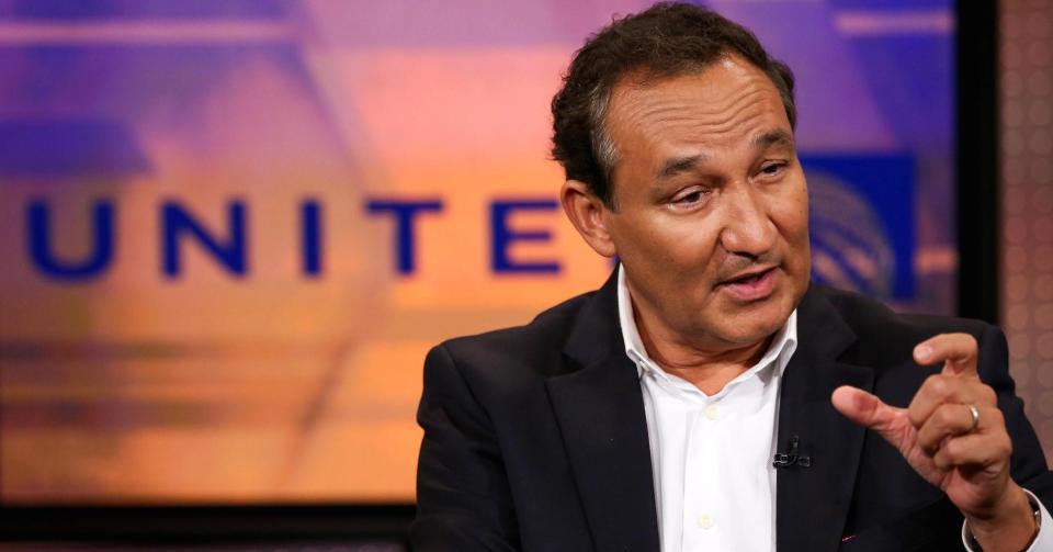 United Airlines CEO Oscar Munoz.