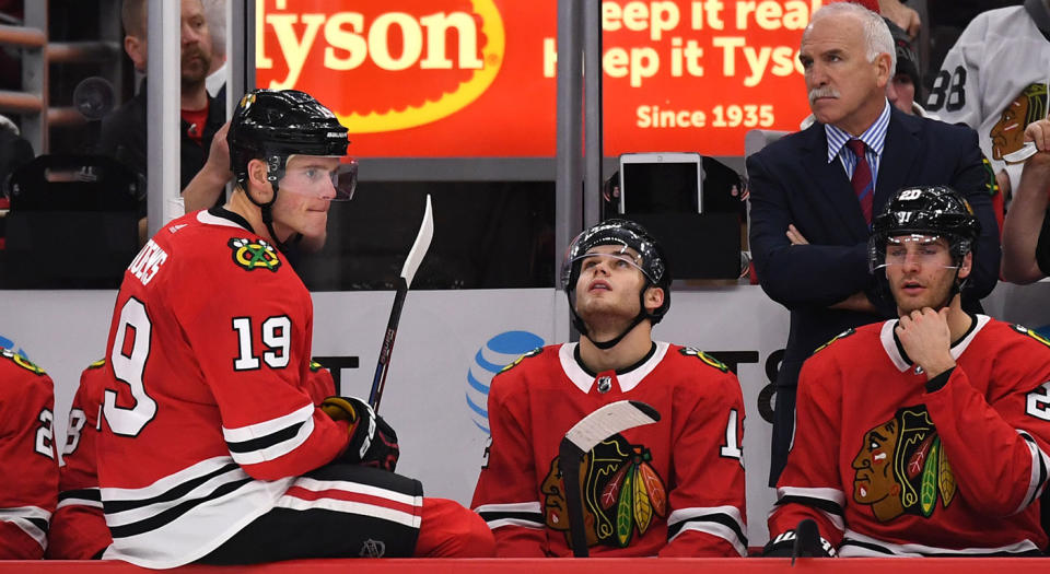 Even one of the best coaches alive can’t cure what ails the Blackhawks. (Patrick Gorski/Icon Sportswire via Getty Images)