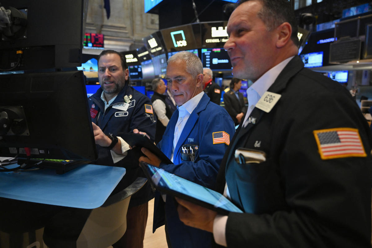 US Stock Markets Reach Record High – Meta Results Soar 15% With Dividend Increase