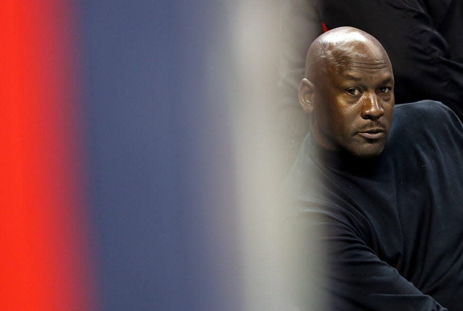 michael jordan at bobcats game