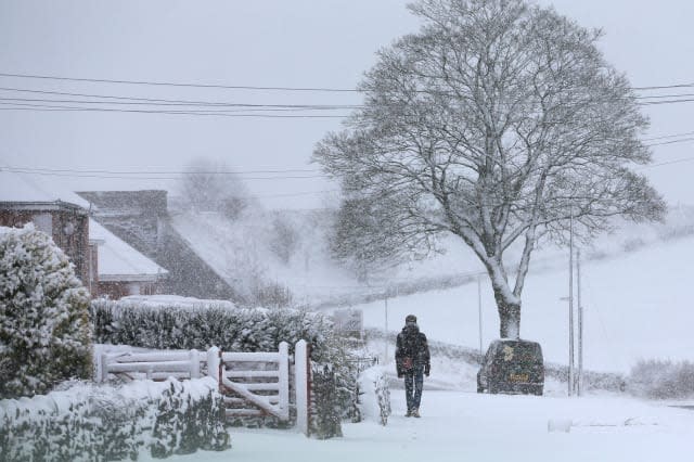 UK weather: Snow and sleet to be followed by 13C this weekend