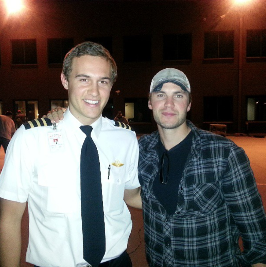 Pilot Pete and Taylor Kitsch for joint <em>Bachelor </em>2020! 