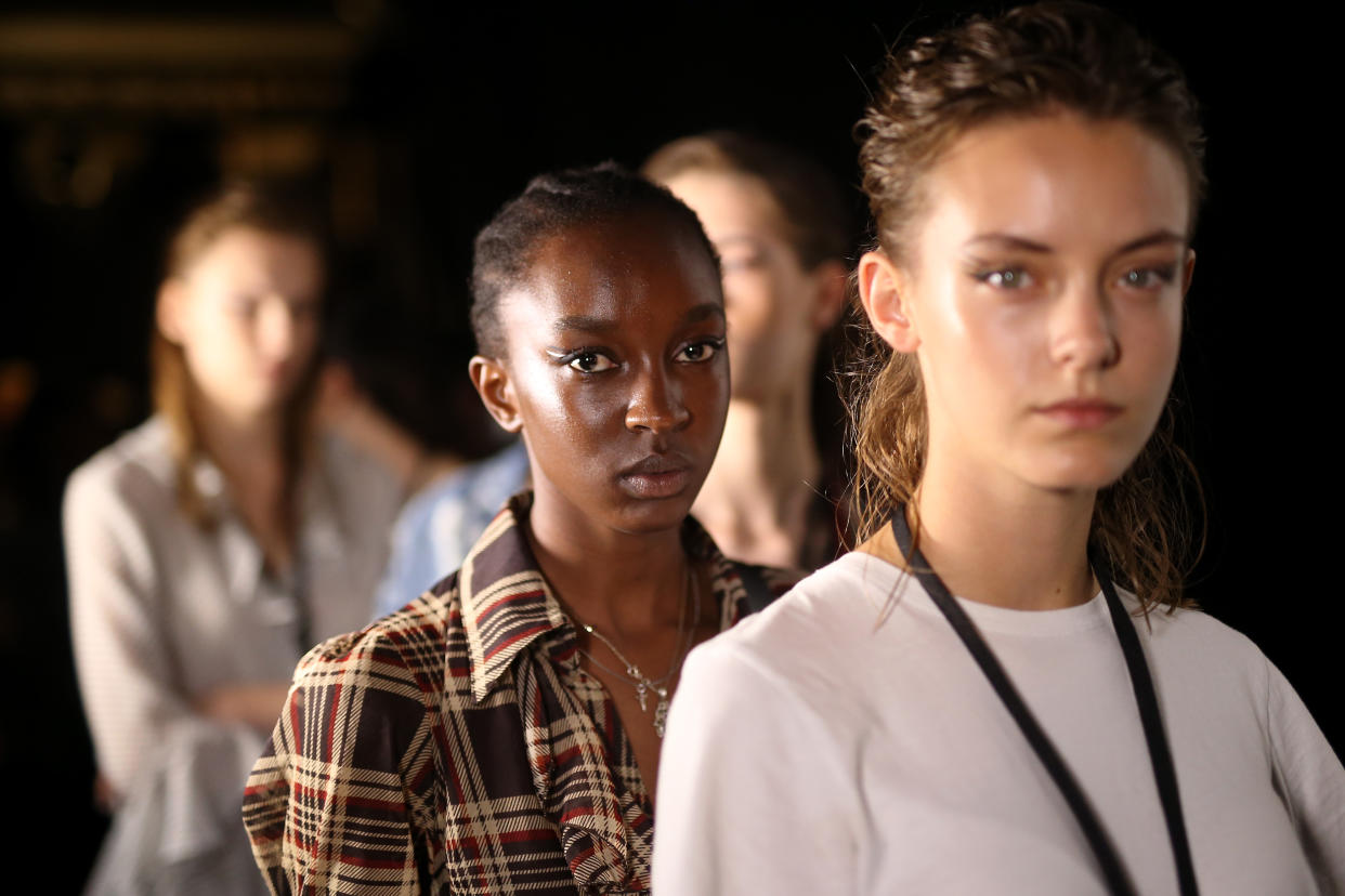 Die Runway-Shows gehören zum Highlight der Berlin Fashion Week – es gibt aber noch viel mehr zu entdecken! (Bild: Getty Images)