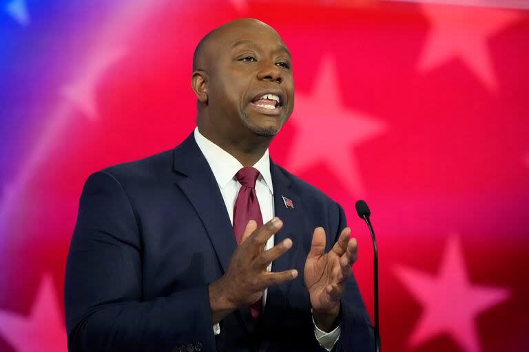 Tim Scott, senador por Carolina del Sur, habla durante un debate entre aspirantes a la candidatura presidencial republicana el miércoles 8 de noviembre de 2023