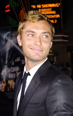 Jude Law at the Hollywood premiere of Paramount Pictures' Sky Captain and the World of Tomorrow