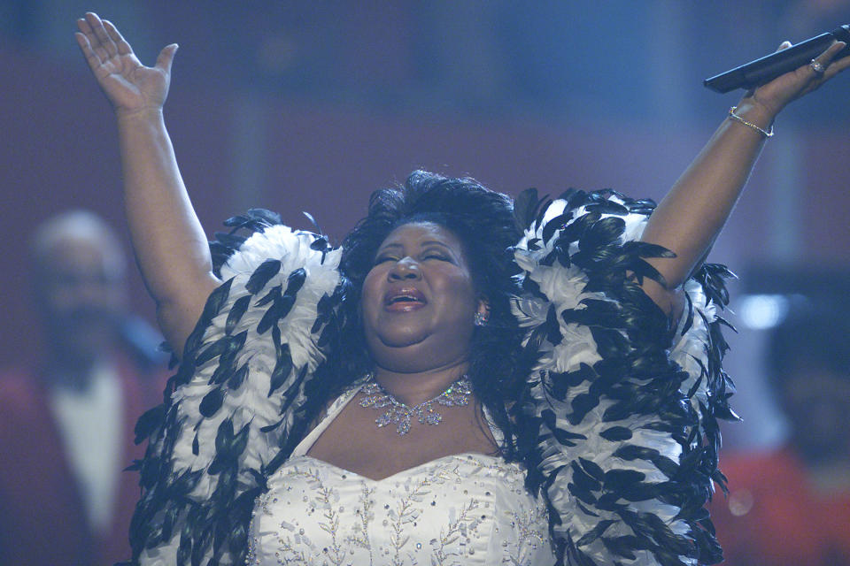 Performing at "VH1 Divas Live: The One and Only Aretha Franklin" held at Radio City Music Hall in New York City in 2001.