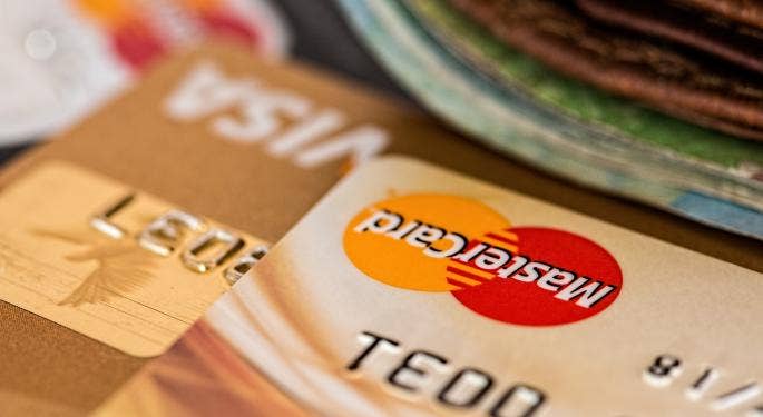 El organismo de control de Gran Bretaña investiga a Visa y Mastercard