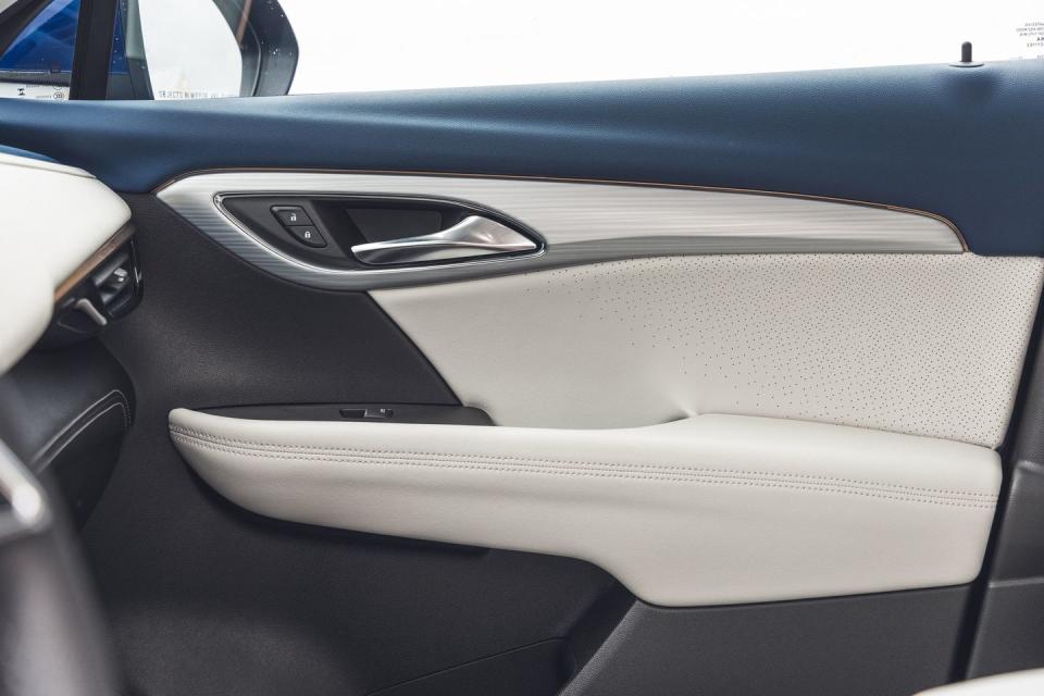 2024 buick envision avenir interior