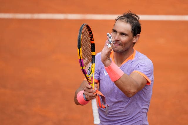 Rafael Nadal si qualifica agli ottavi dell'Open d'Italia dopo aver vinto la sua rimonta