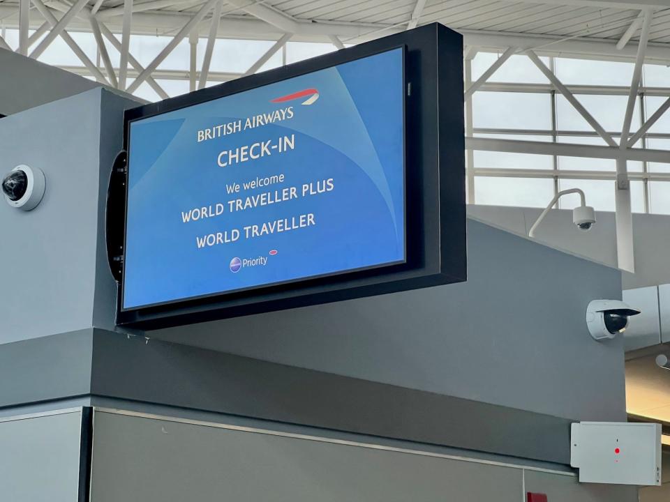 Check in area for all other British Airways passengers.