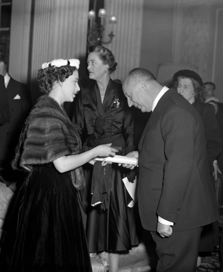 Zwischen Christian Dior und Prinzessin Margaret entwickelte sich ein freundschaftliches Verhältnis. [Photo: PA]