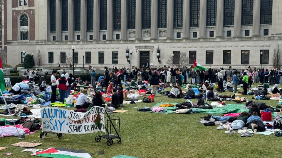 Dozens of students sat with blankets and Palestinian flags on the identical lawn opposite the one where hundreds were arrested. Robert Miller for NY Post