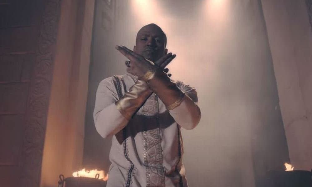 Rohff dans le clip de 