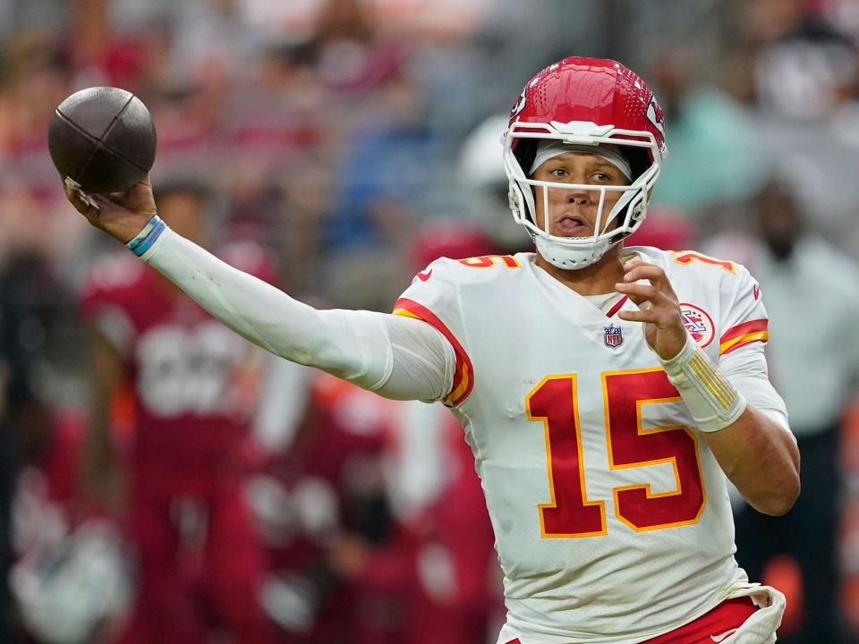 Patrick Mahomes makes a throw against the Arizona Cardinals.