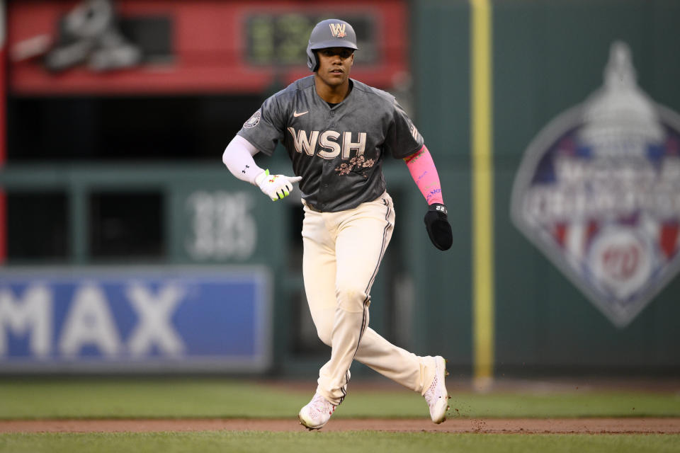 Washington Nationals' Juan Soto takes a lead from first during the first inning of the team's baseball game against the St. Louis Cardinals, Saturday, July 30, 2022, in Washington. (AP Photo/Nick Wass)