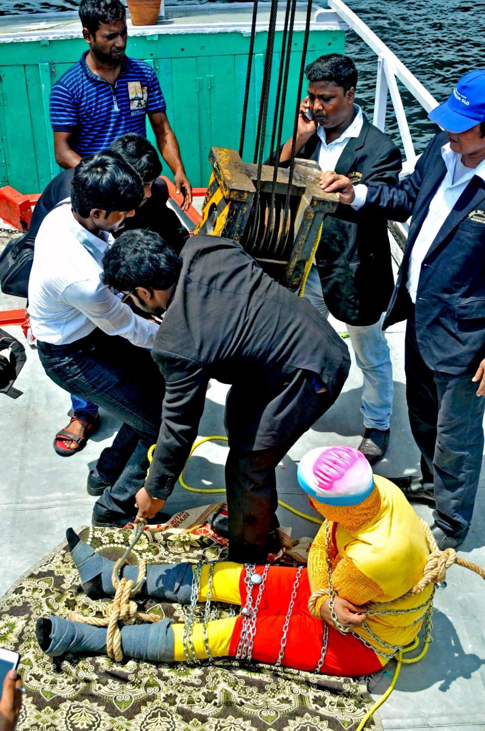 The magician was tied up with steel chains and ropes (AFP/Getty Images)