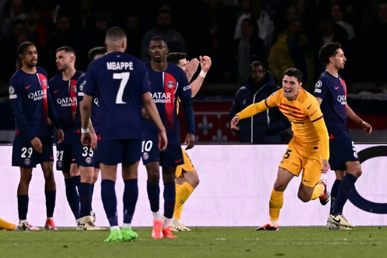 Andreas Christensen festeja el gol de la victoria del Barcelona en el campo del París Saint-Germain. En París, el 10 de abril de 2024 (Miguel MEDINA)