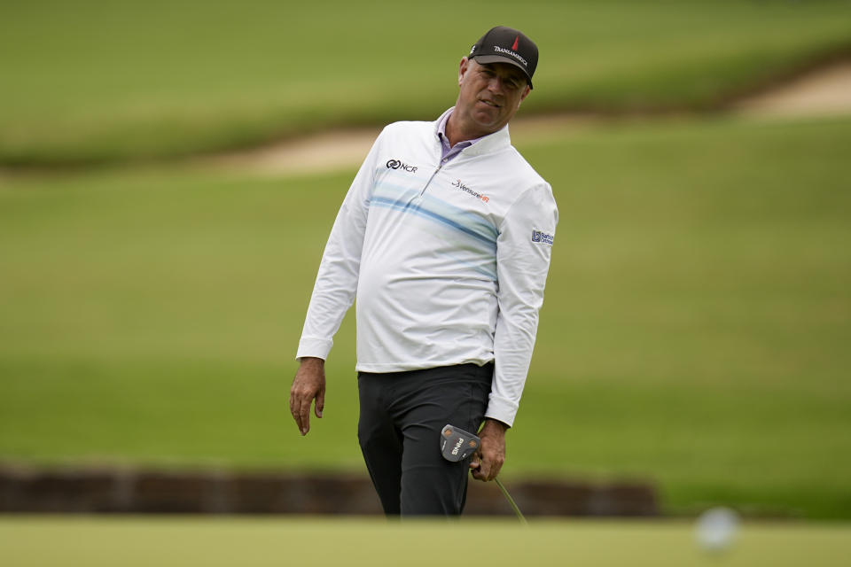 Stewart Cink reacts after missing a putt on the second hole during the final round of the PGA Championship golf tournament at Southern Hills Country Club, Sunday, May 22, 2022, in Tulsa, Okla. (AP Photo/Sue Ogrocki)