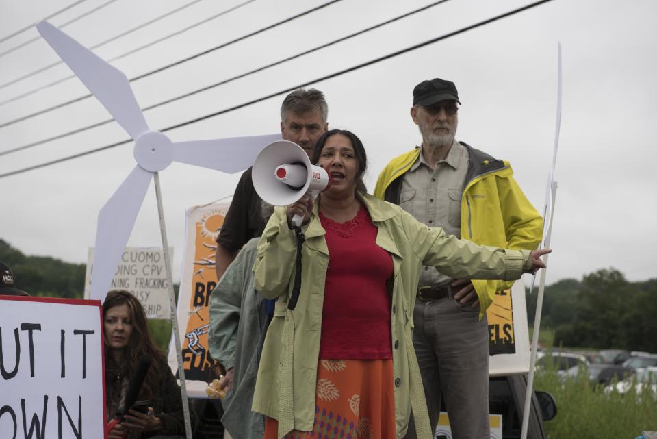 James Cromwell takes part in a protest outside the CPV Power Plant site on July 14 in Wawayanda, New York. (Photo: George Billard via Getty Images)