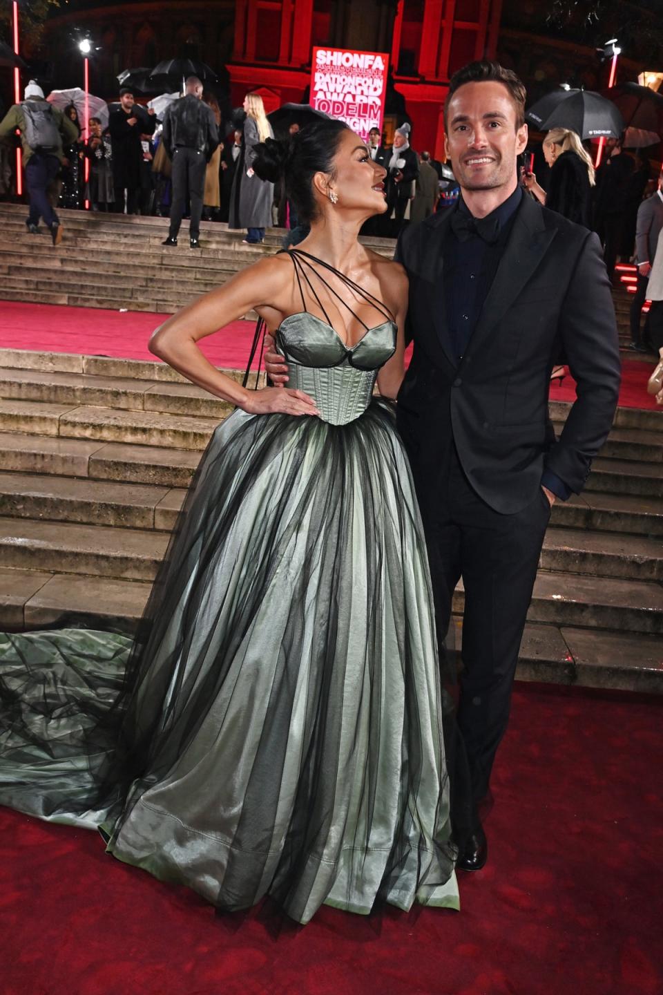 Nicole Scherzinger and Thom Evans (Dave Bennett)