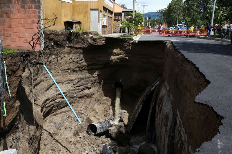 Aftermath of tropical storm Bonnie in San Salvador