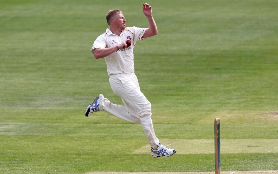 Liverpool Victoria County Championship - Division One - Warwickshire v Lancashire - Day Two - Edgbaston...Lancashire's Glen Chapple bowling during a the LV County Championship match at Edgbaston, Birmingham. PRESS ASSOCIATION Photo. Picture date: Thursday May 5, 2011 - PA/David Davies 