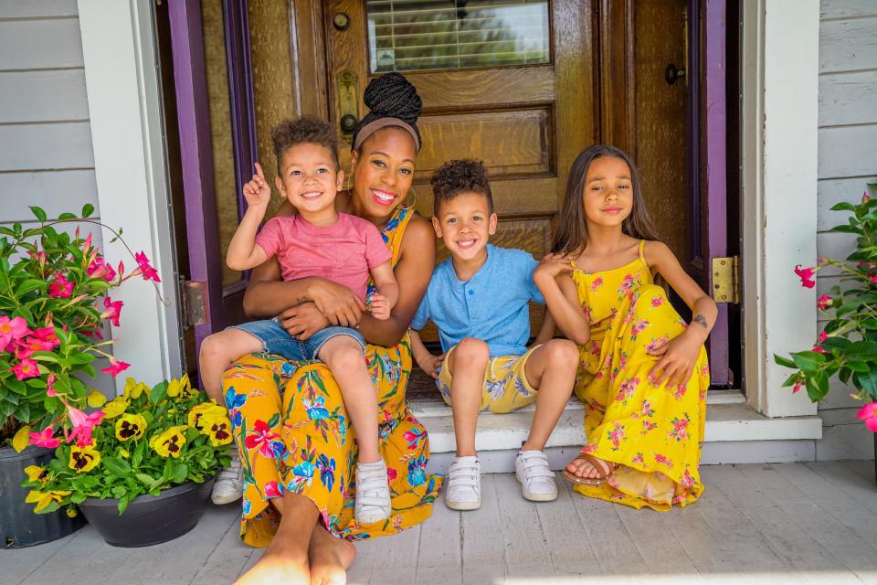 Britt Null, pictured here with her three children, runs a family-friendly vlog on YouTube.&nbsp; (Photo: Courtesy of Britt Null)