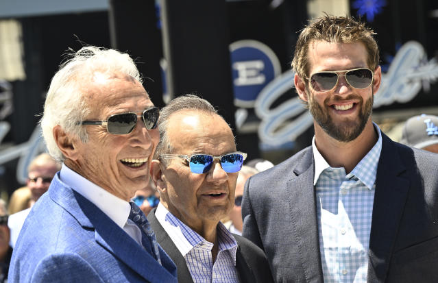 Dodgers Plan to Unveil Sandy Koufax Statue in June – Think Blue Planning  Committee