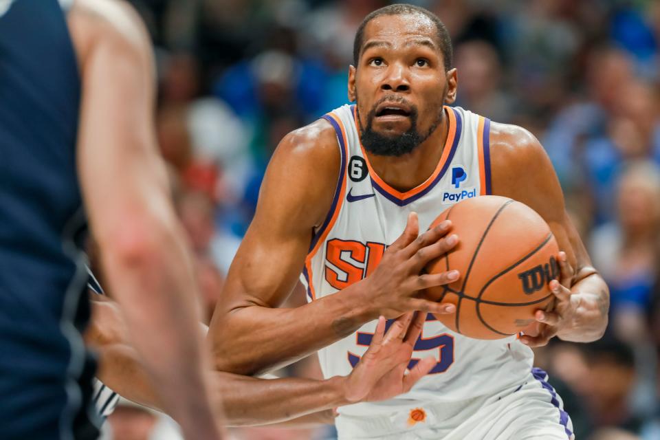 Some NBA pundits don't have a bright outlook for the Phoenix Suns without Kevin Durant.