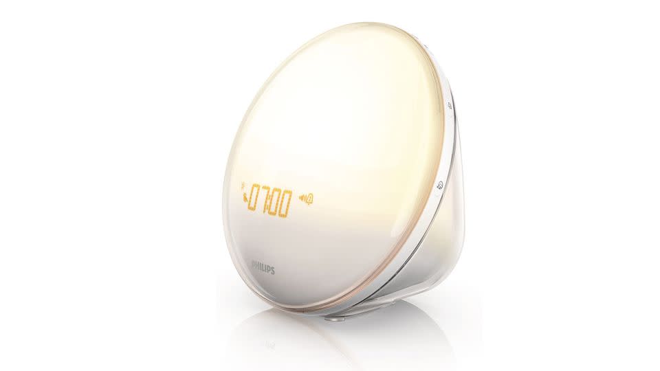 Philips SmartSleep Wake-Up Light Therapy Alarm Clock - Amazon