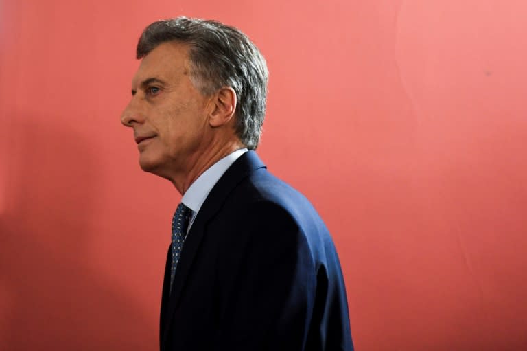 President Mauricio Macri has promised to lower inflation to 10 percent by the end of his mandate, but most Argentines see that as highly unlikely