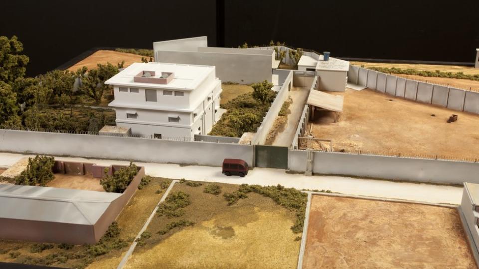 Maqueta del edificio y los terrenos colindantes donde se encontraba escondido Osama bin Laden.