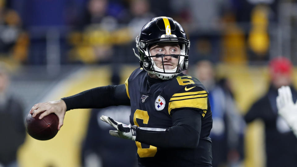 The Pittsburgh Steelers will start quarterback Devlin Hodges this week. (AP/Keith Srakocic)