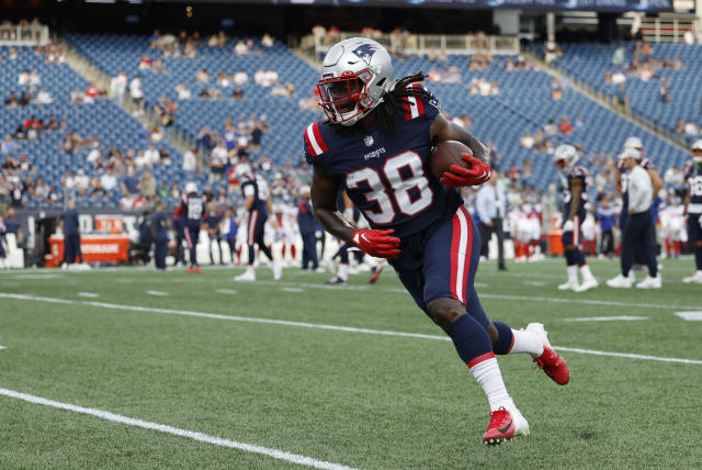 Rhamondre Stevenson Fantasy Football Outlook 2022 (RB Sleeper in Run-Heavy  Patriots Offense)