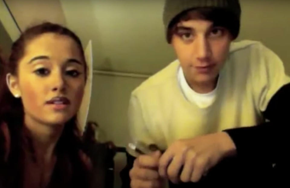 Jai does Ariana's makeup for a YouTube challenge