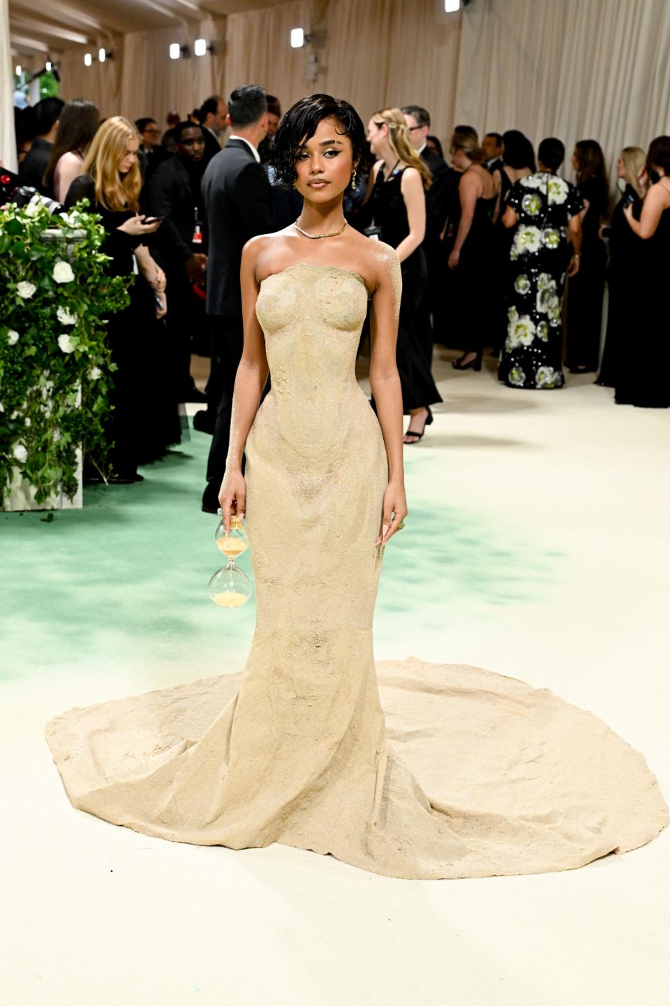 tyla, met gala, sand dress, balmain