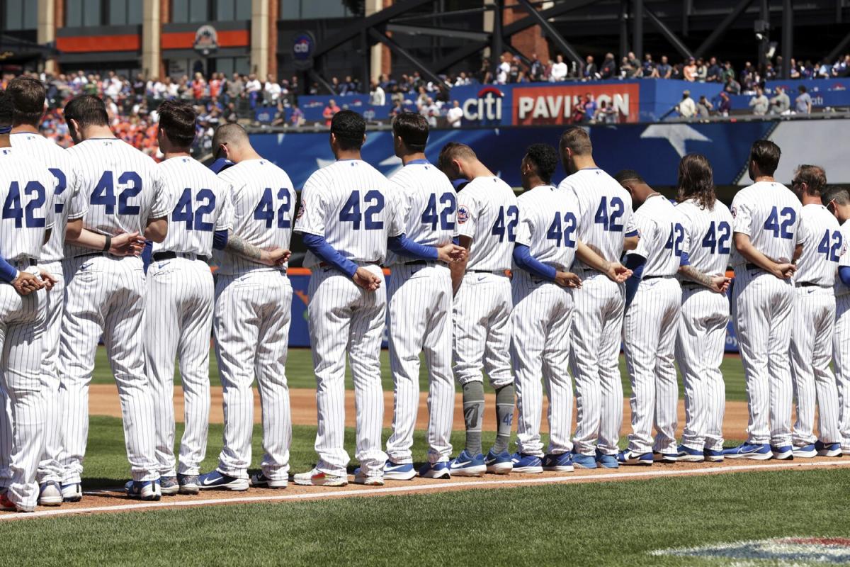 All of MLB to wear Jackie Robinson's No. 42 in Dodger Blue on April 15 -  ESPN