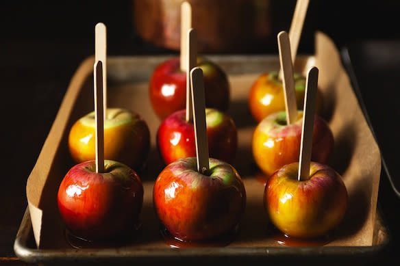 caramel apples