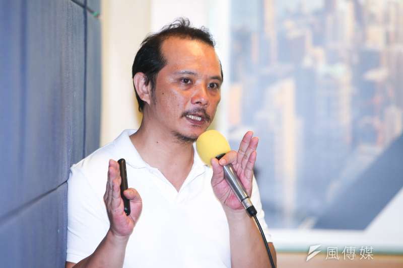 台灣勞工陣線主任-洪敬舒，出席20180816-台灣勞工陣線「社會不排除：居住正義與最低工資的社會設計」座談會。（陳明 仁攝）
